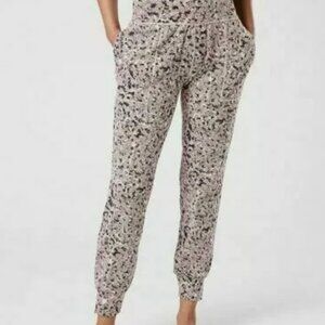 Athleta Salutation Textured Jogger Meadow Decadent Chocolate